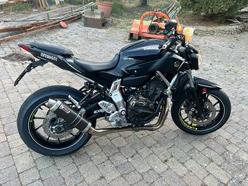 YAMAHA MT 07
