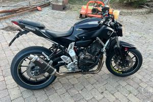 YAMAHA MT 07