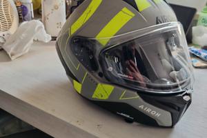 Casco Airoh  matryx scope