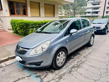 Opel corsa 1.4 benzina anno 2007 solo 98000km
