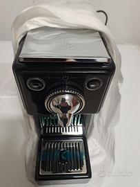 Macchina da caffè illy x3 caps nuova in scatola 