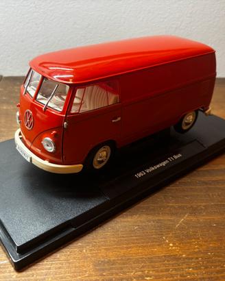 Volkswagen VW T1 bus/van (1963) - scala 1/18 Welly