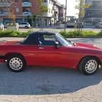 Alfa Romeo Duetto 2000 Quadrifoglio 