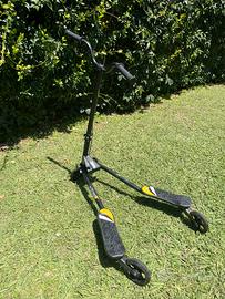 Bipattino a tre ruote “Flikers”