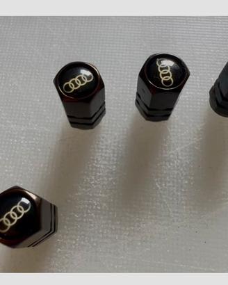 Tappini per gomme auto audi