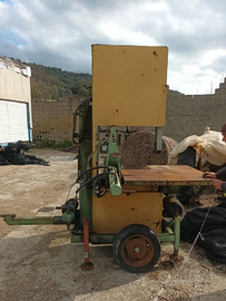 Comap 800 Sega a nastro taglia e spacca. Legna