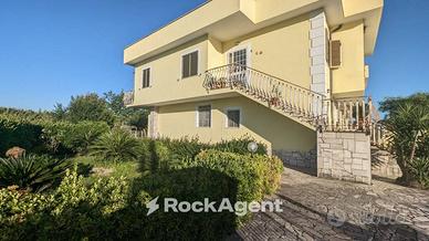 PRIVERNO (LT) PORZIONE DI BIFAMILIARE MQ 120 GARAG