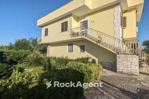 PRIVERNO (LT) PORZIONE DI BIFAMILIARE MQ 120 GARAG