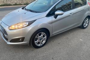 Ford Fiesta 1.5 TDCi 75CV 5 porte