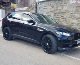 Jaguar FPace 3000D 300cv