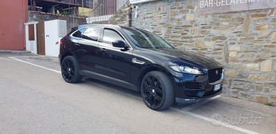 Jaguar FPace 3000D 300cv