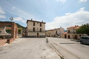 Casa indipendente parco nazionale sirente velino
