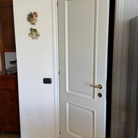 Porta in legno laccato bianco
