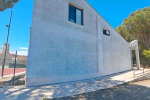 Locale commerciale trasformabile in abitazione