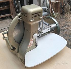 Affetta salumi affettatrice Lario Sharpblade 33