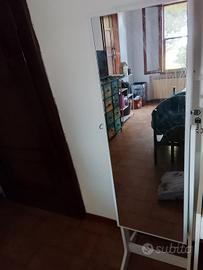 specchiera portagioielli 