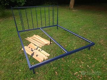 Letto matrimoniale in metallo blu 180 x 200 cm