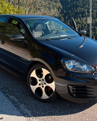 Volkswagen Golf 6 GTI - 2010