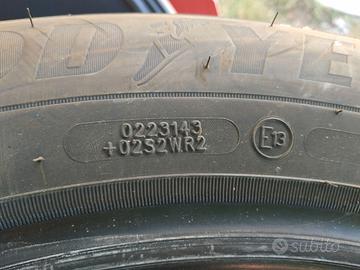 4 pneumatici estivi Goodyear 215/55 R17 98W