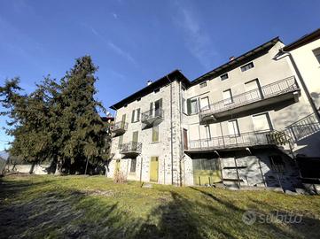 CASA SEMINDIPENDENTE A TEGLIO