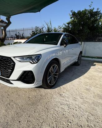 Audi Q3 quattro