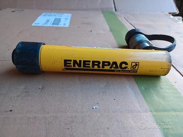 Cilindro idraulico Enerpac RC55 700 bar -  5 ton