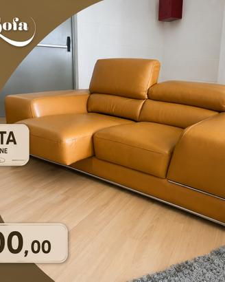 € 900 3 posti in pelle da esposizione