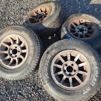 4 cerchi compresi di gomme per fuoristrada