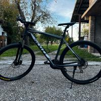 Bici mountain bike Skott 29