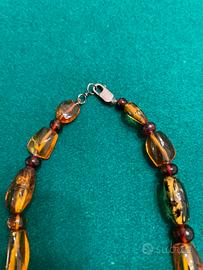 Collana Ambra