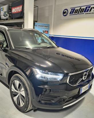 VOLVO - XC40 - D3 AWD Momentum