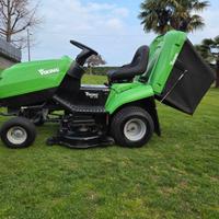 Trattorino Viking con cesto di raccolta