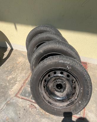 Ruote complete di cerchio pz 4