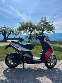 Piaggio NRG 50 power scooter sportivo e affidabile