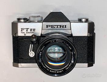 Petri FT EE con 55mm 1,7