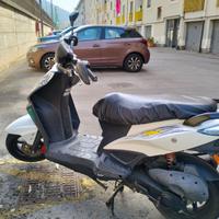 KYMCO Agility 50 RS Naked 2T  prezzo 550 euro