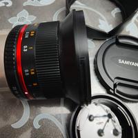 Samyang F2.0 12mm per Fuji pari al nuovo.