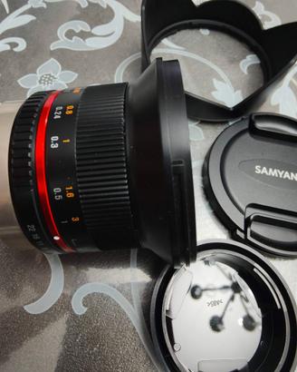 Samyang F2.0 12mm per Fuji pari al nuovo.