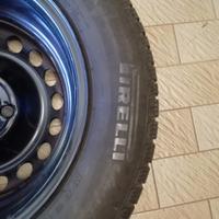 Gomme Pirelli snwo controllo serie 3 - 195/65 R15