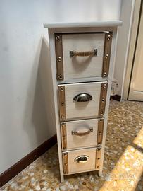 Cassettiera