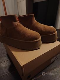 UGG MINI DIPPER