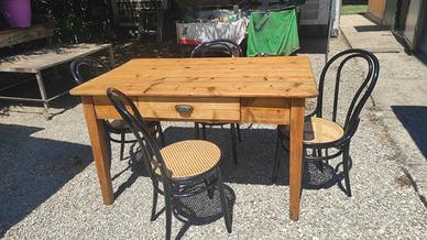 tavolo in legno 