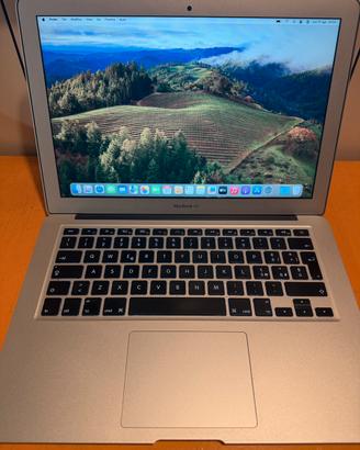 Macbook air 13”  i5 intel