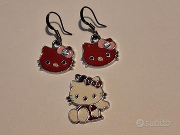 Orecchini e ciondolo Hello Kitty