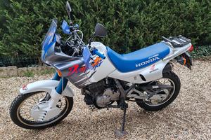 Honda dominator nx 650 