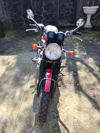 Triumph Bonneville t 100