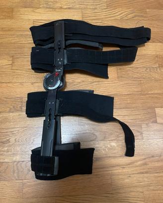 Tutore post-operazione crociato e menisco