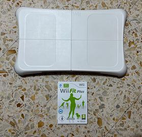 Wii Fit Plus gioco + pedana Wii Balance Board
