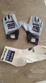 Guantini bici Saxo bank + Calzini