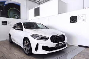 BMW Serie 1 (F40) - M 135i xDrive